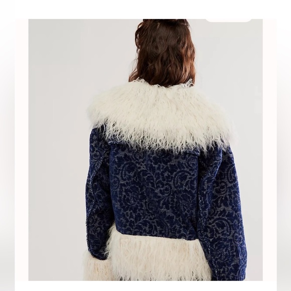 FREE PEOPLE NWT SABINA FUR BOMBER JACKET 🔥 - Picture 4 of 12